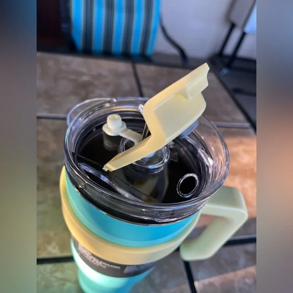 Alpine Cuisine Double Wall Tumbler with handle and metal straw. 400 oz. BPA free - Picture 3 of 9